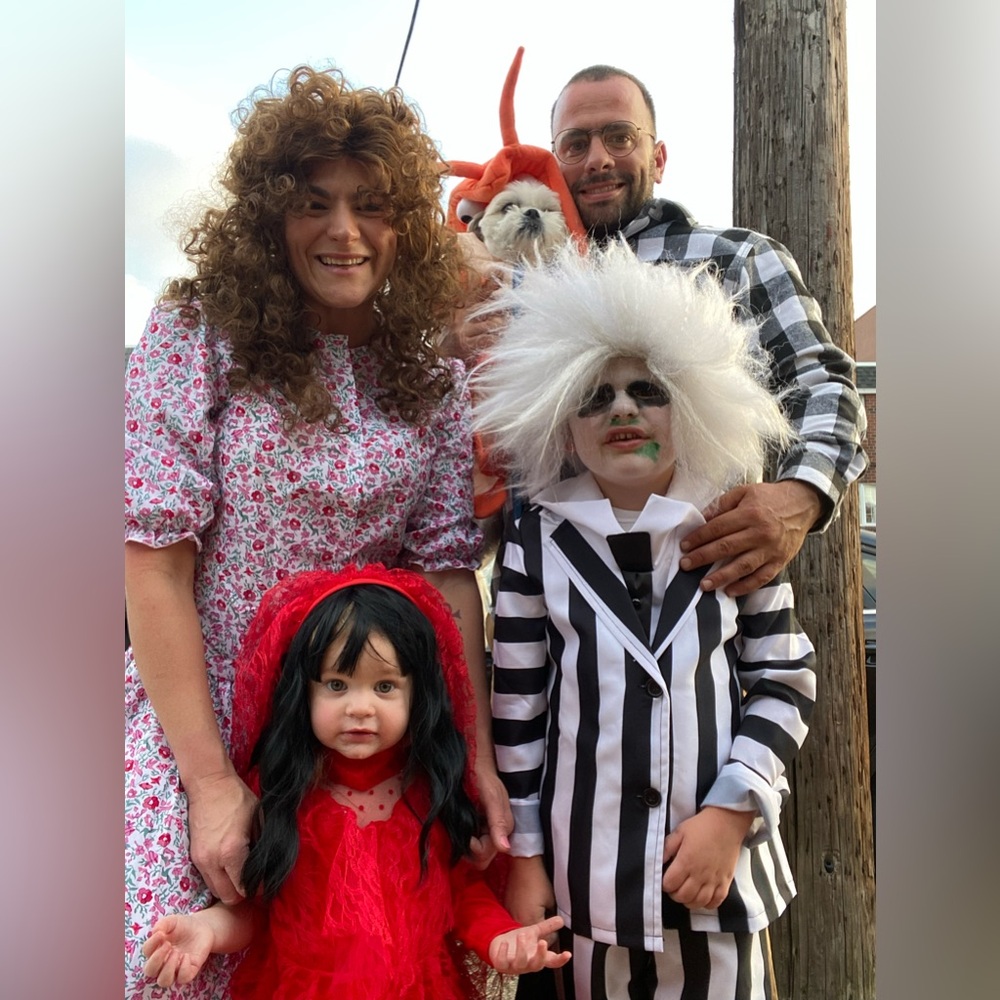 Beetlejuice Halloween Costume for Boys in Size M - Picture 8 of 8